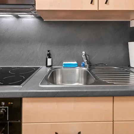 Centre De - 2 - Balcon & Patio * 萨斯费