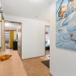Centre De - 2 - Balcon & Patio شقة *