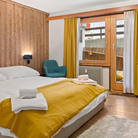 Apartment Centre De - 2 - Balcon & Patio Saas-Fee